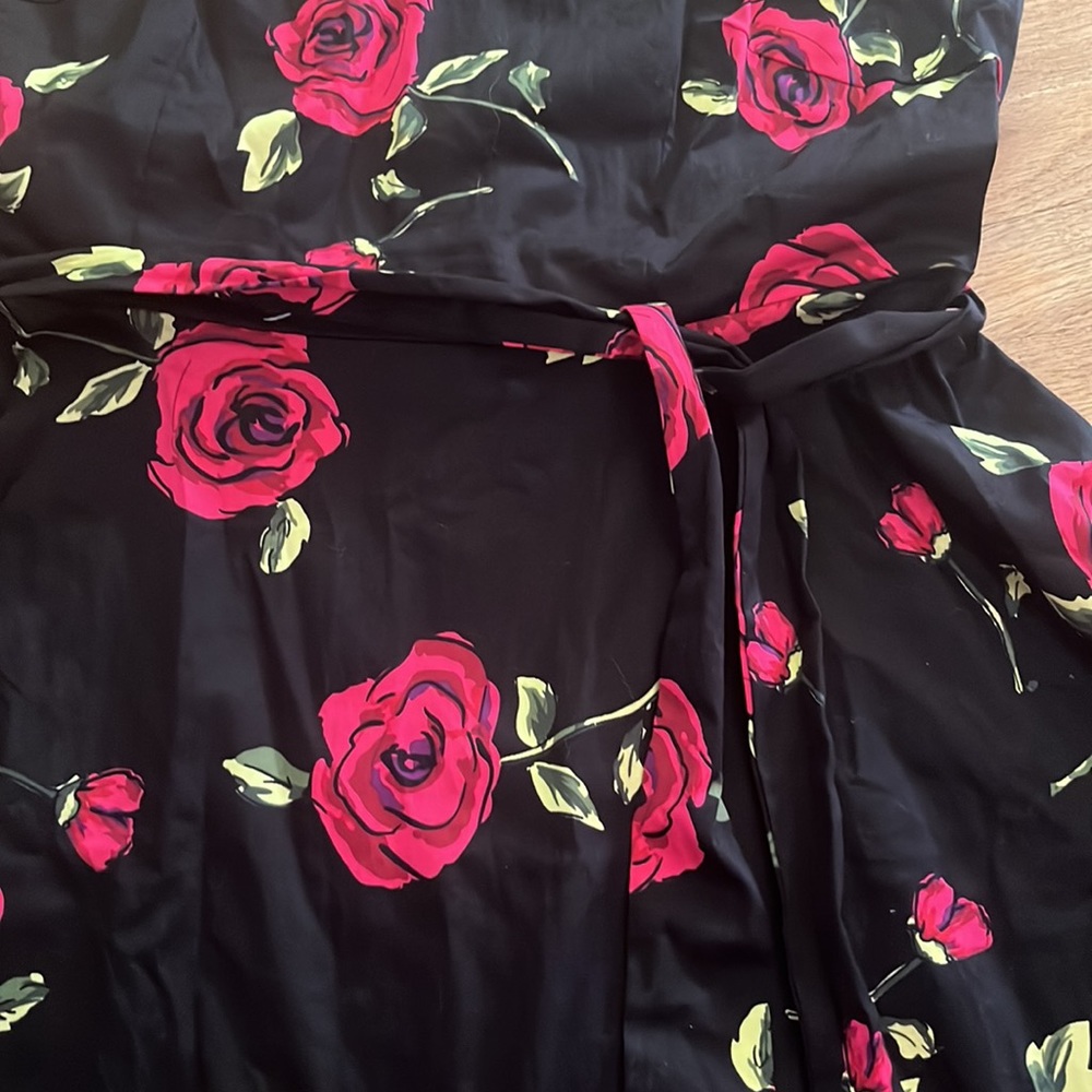 Super cute cocktail dress - Picture 3 of 5